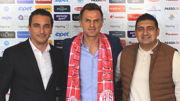 Antalyaspor teknik direktrlk grevine Stjepan Tomas' getirdi