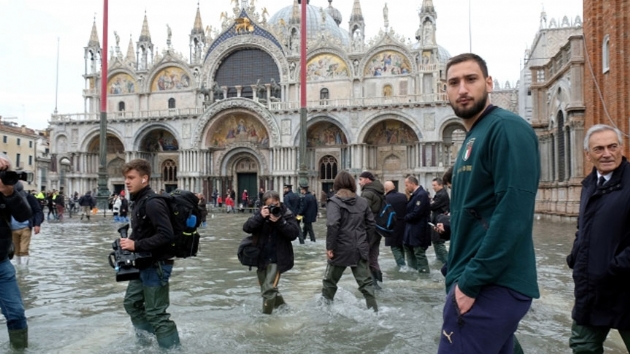 Sularn ykseldii Venedik'te zarar yaklak 1 milyar euro
