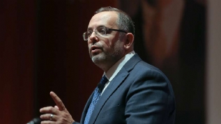 Erhan Afyoncu duyurdu... Osmanl tarihini deitirecek!