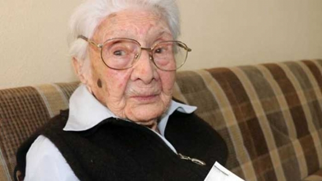 105 yandaki Mukime retmenin rencilerine olan zlemi tkenmiyor