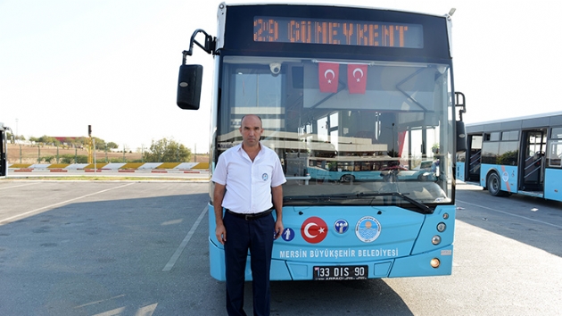Mersin'de kalp krizi geiren yolcuya ilk mdahaleyi otobs ofr yapt