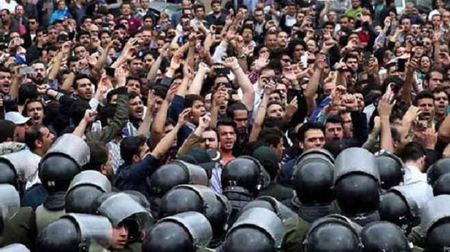 ran Meclis Komisyonu: Gsterilerde gzaltna alnanlar isiz veya dar gelirli