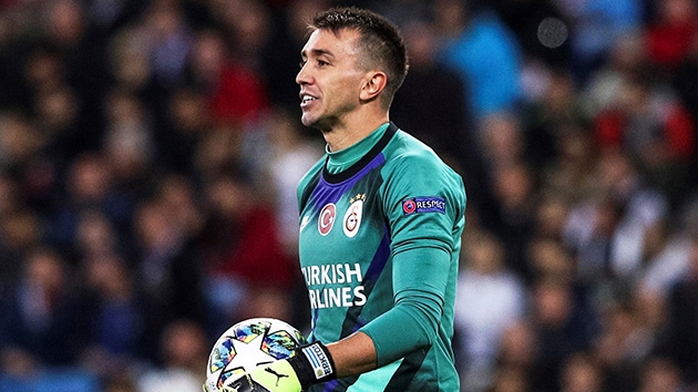 Galatasaray'dan Muslera karar