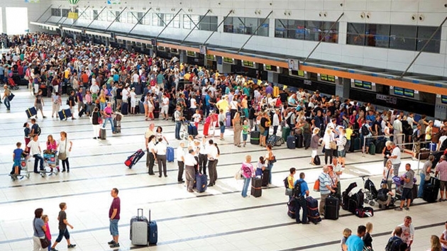 Yabanc turist says 41 milyona dayand