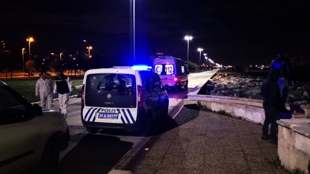 stanbul Pendik'te balklar erkek cesedi buldu