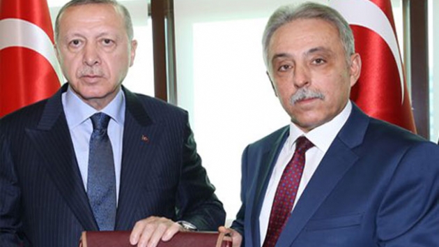 Bakan Erdoan, Konya Valisi Toprak' kabul etti 