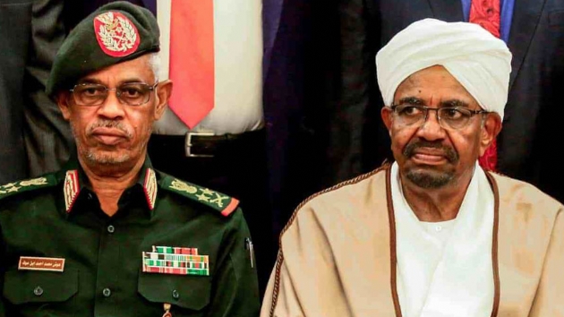 Sudan'n devrik lideri Beir'in kardei Ahmed: Darbe konusunda uyardk ancak askere ok gveniyordu