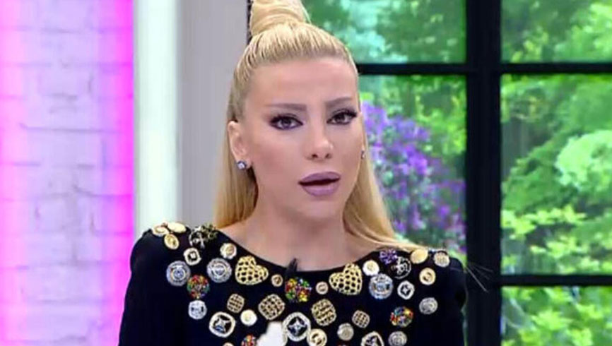 Doya Doya Moda j�risi G�l�ah Sara�o�lu kimdir? G�l�ah Sara�o�lu ka� ya��nda?