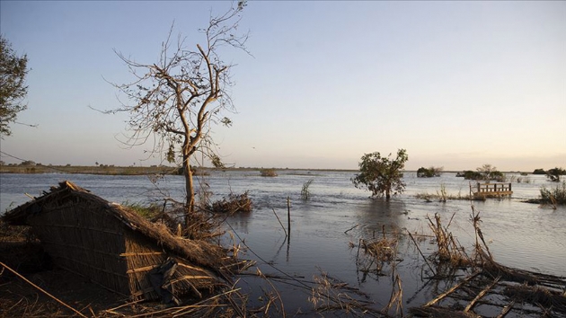 Mozambik'te bir ehir sular altnda kald