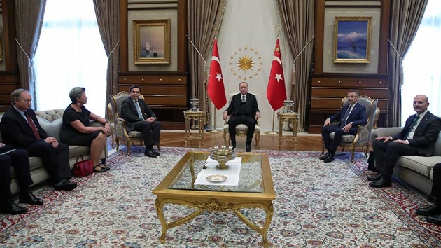 Cumhurbakan Erdoan AB heyetini kabul etti