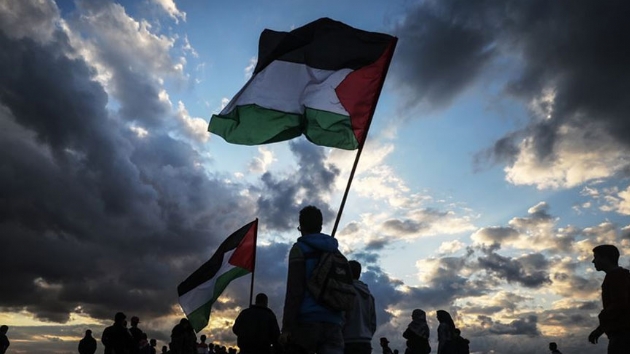 srail askerleri Gazze snrnda 27 Filistinliyi yaralad