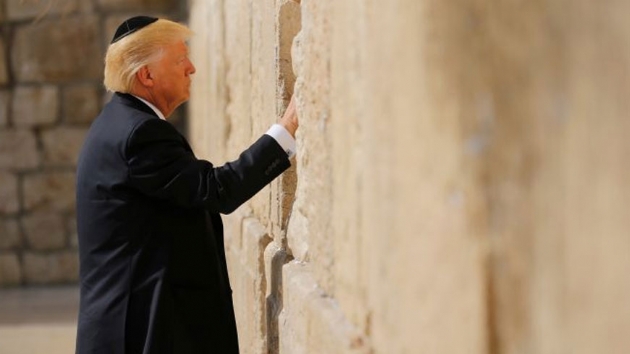 Trump'tan Yahudilere ar: Bunu bana aklamak zorunda kalacaksnz