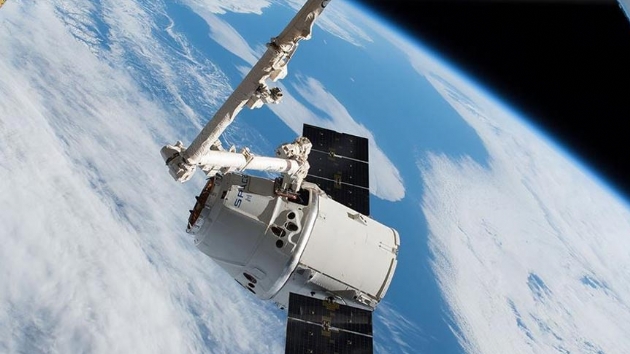 SpaceX'in 'sper fare'li kargosu Uluslararas Uzay stasyonuna ulat