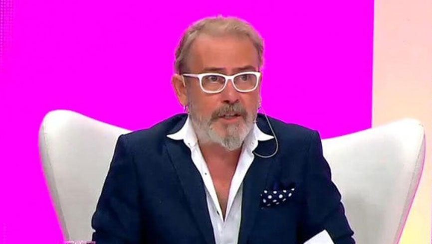 Doya Doya Moda j�risi U�urkan Erez kimdir? U�urkan Erez ka� ya��nda? 
