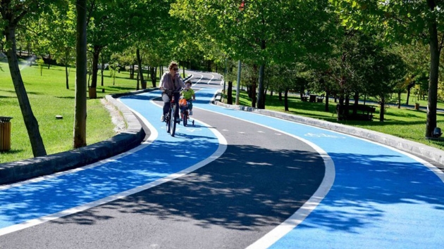 Yeni yaplacak imar planlarnda bisiklet yollarna ve bisiklet park istasyonlarna yer verilmesi zorunlu olacak