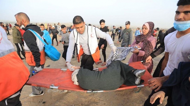 srail askerleri Gazze snrnda 5 Filistinliyi yaralad