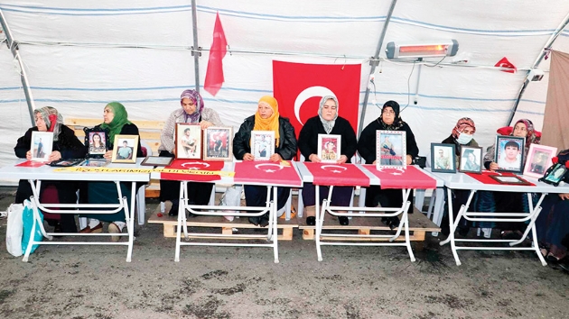 Diyarbakr annelerinin nbeti sryor: nallah evlatlarmzo tuzaktan karacaz
