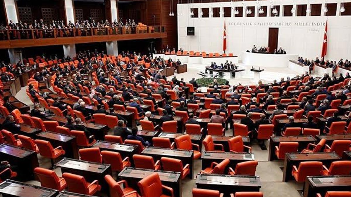 G�venlik taramas� geri geliyor