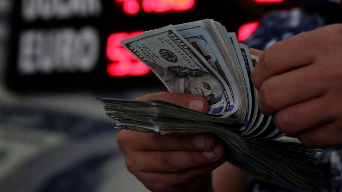 Arjantin dolar ile yaplacak harcamalara kstlama getirilmesini hedefliyor