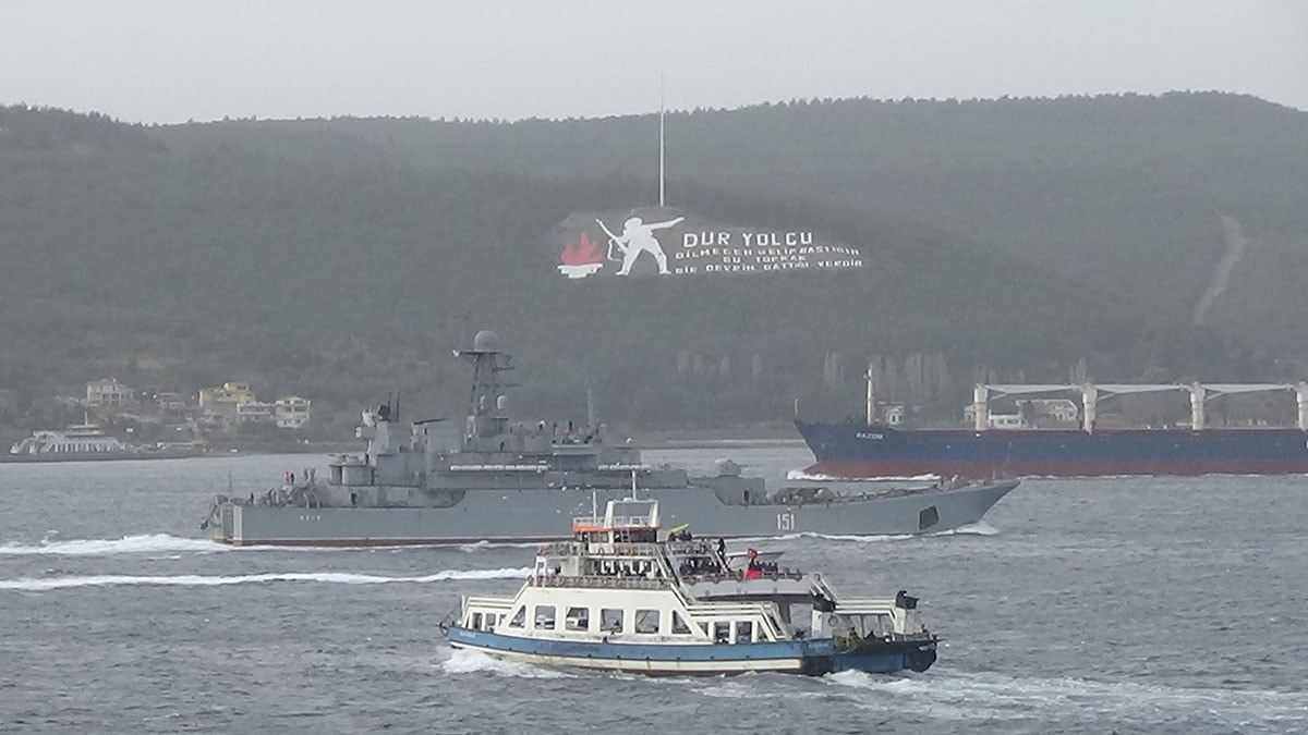 Rus sava gemisi Azov, anakkale Boazndan geti