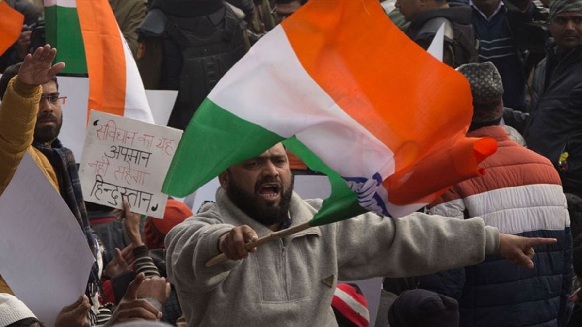 Hindistan'da vatandalk yasas kart gsterilerde 3 gnde 23 l