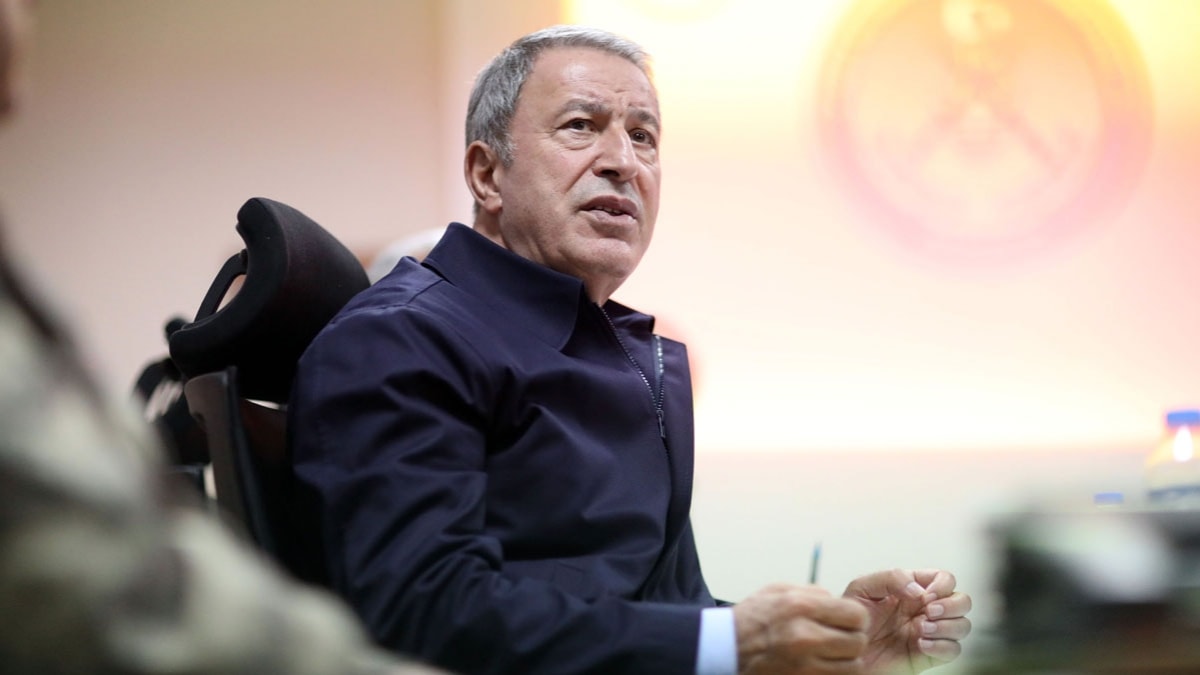 Bakan Akar'dan 'Libya' mesaj