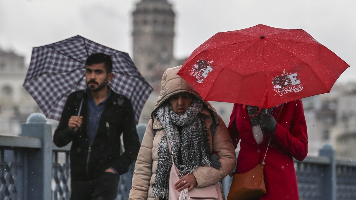 Meteoroloji uyard: Scaklk azalyor, kuvvetli ya geliyor