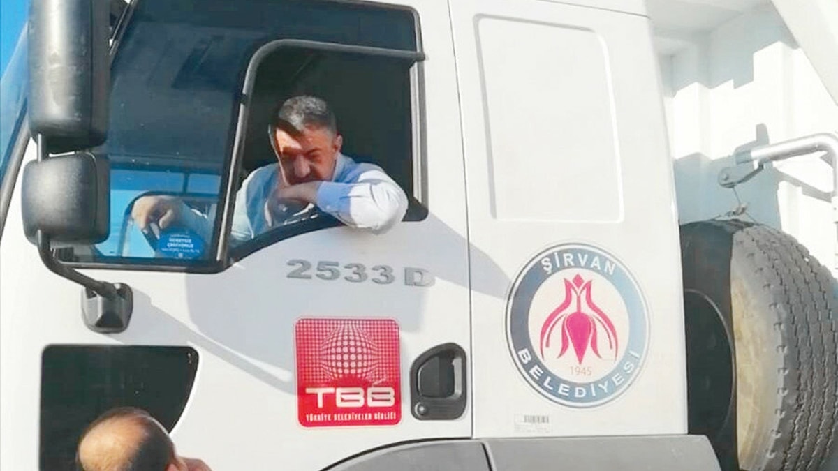 Bakan Erdoan '3 dnem' kuralndan muaf tutmutu: Byle grntlendi