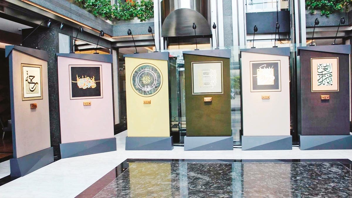 Hat Takvimi sergi ile grcye kt