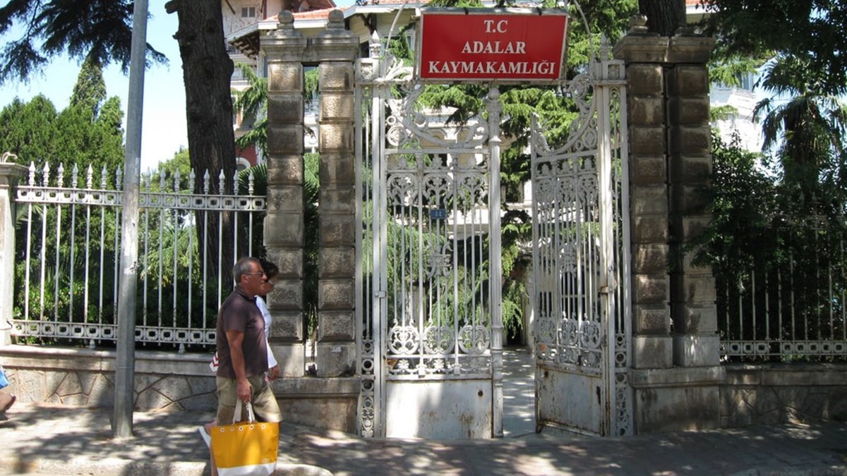 Adalar Kaymakaml su duyurusunda bulundu