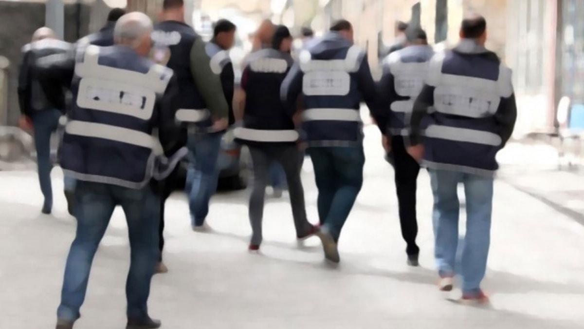 İstanbul'da 21 DEAŞ'lı yakalandı