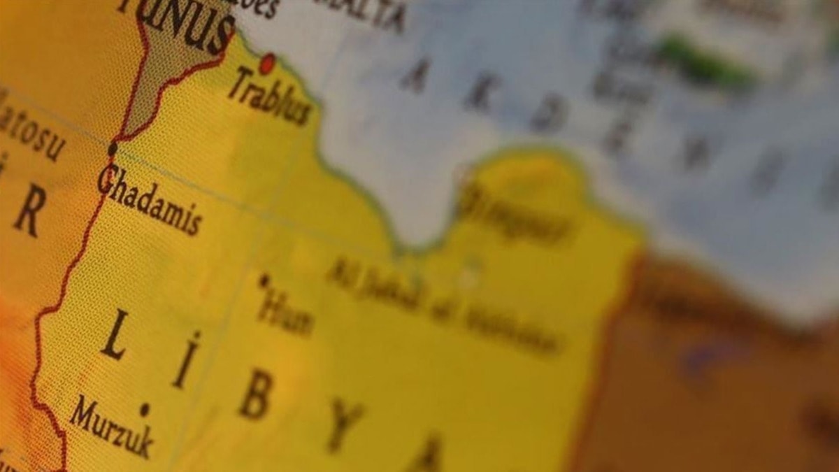 Libya'da Hafter'e bal gler Zaviye Petrol Kompleksini bombalad