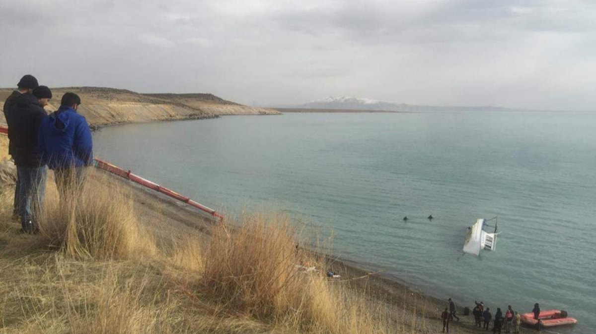 Van Gl'ndeki tekne faciasyla ilgili 2 kii gzaltna alnd