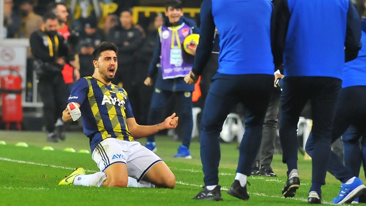 'Fenerbaheliyim' dedi servet deerindeki teklifi reddetti