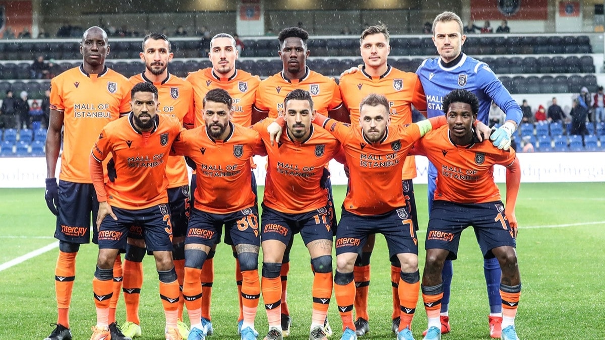 Medipol Baakehir  kulvarda yoluna devam eden tek takm