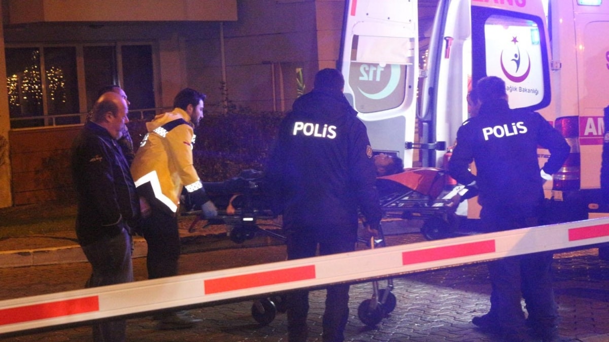 Ataehir'de restoran alan, hrszlk yapt iddia edilen kiiyi vurdu 