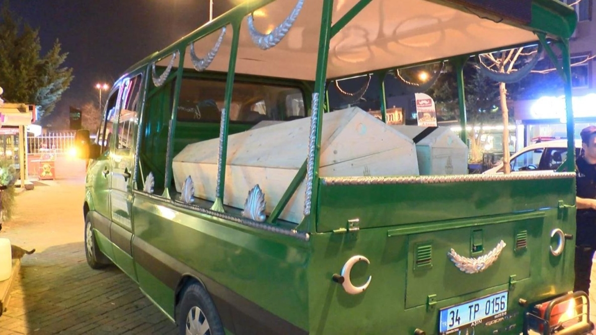 Bykekmece'de 2 kii otel odasnda l bulundu