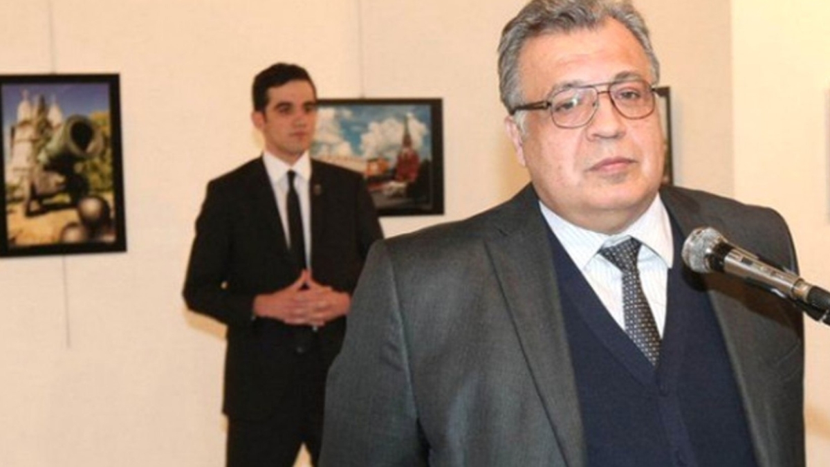 ''Karlov suikastnda FET, itiraflara ifadelerini geri ektirdi''