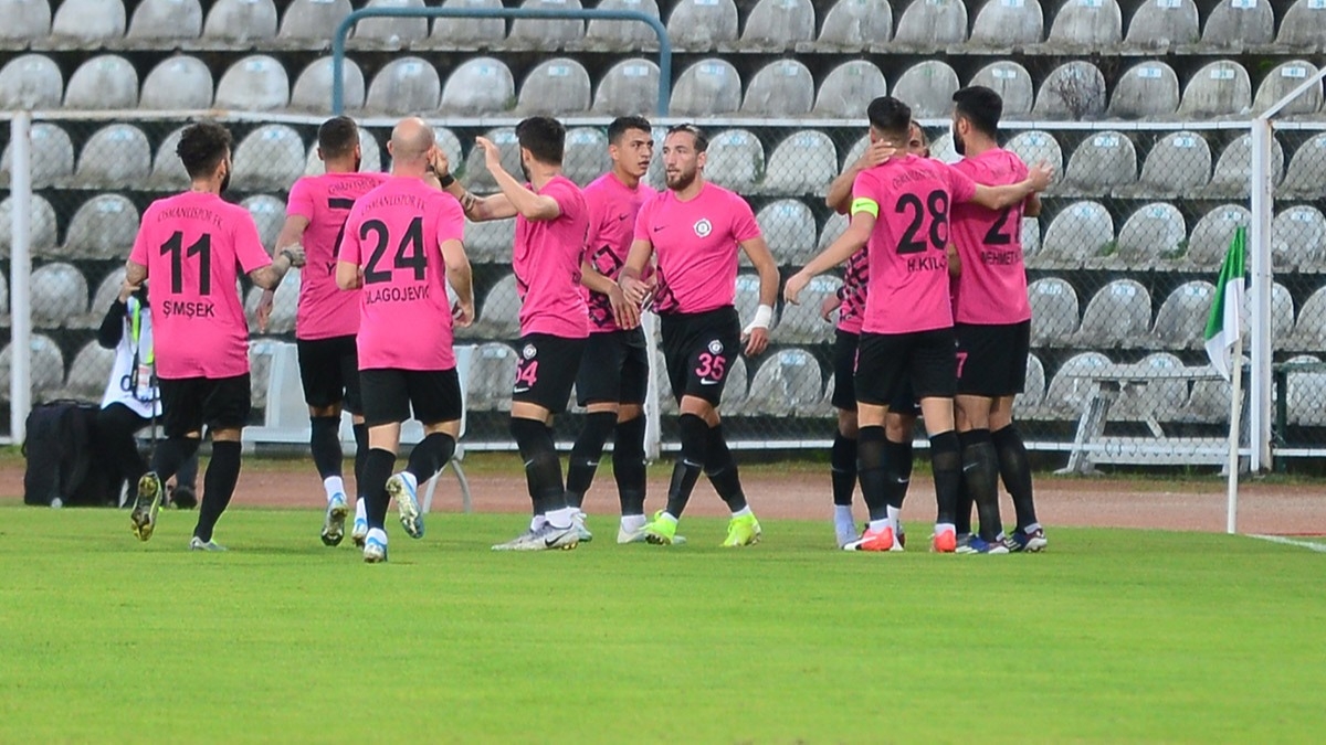 Osmanlspor Kulb el deitiriyor