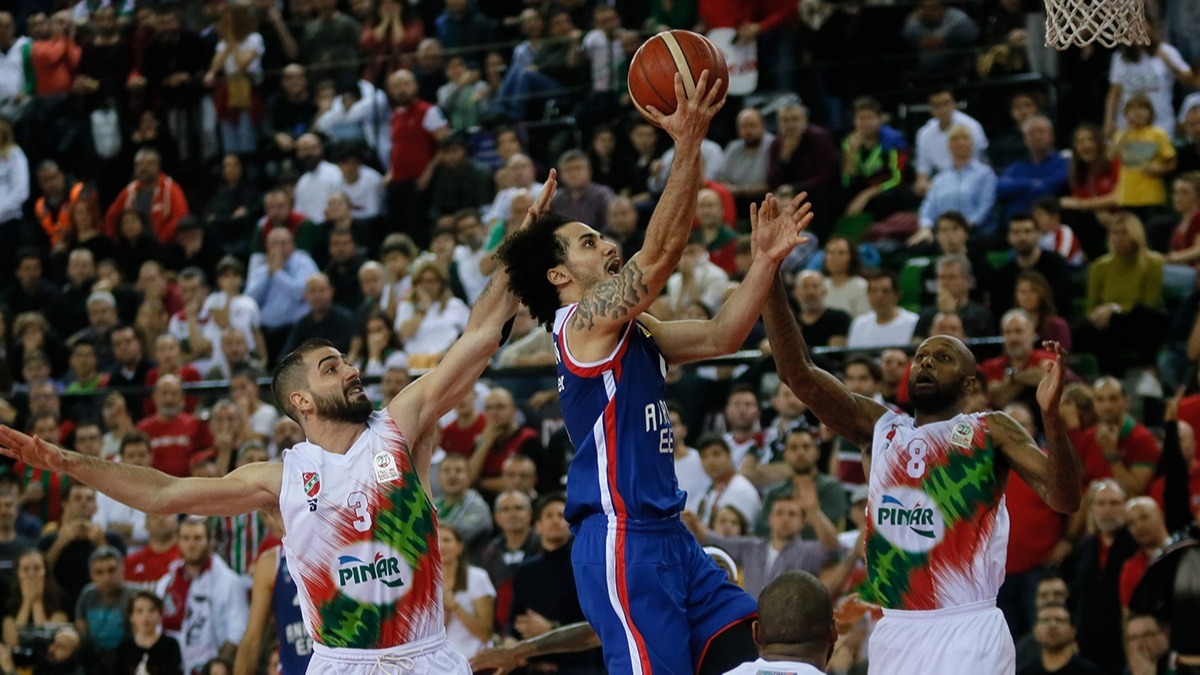 Anadolu Efes, Pnar Karyaka'y Larkin'in son saniye basketiyle malup etti