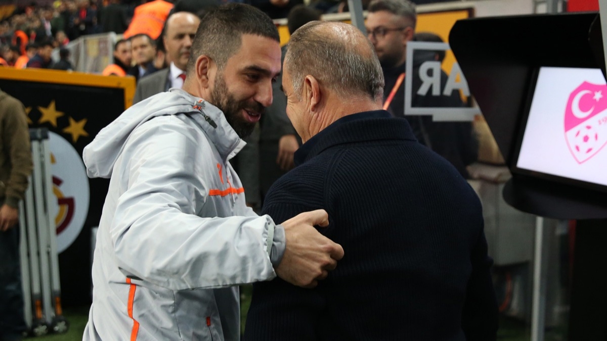 Arda Turan, Galatasaray formas giymeye hazr! 1 lira bile istemiyor