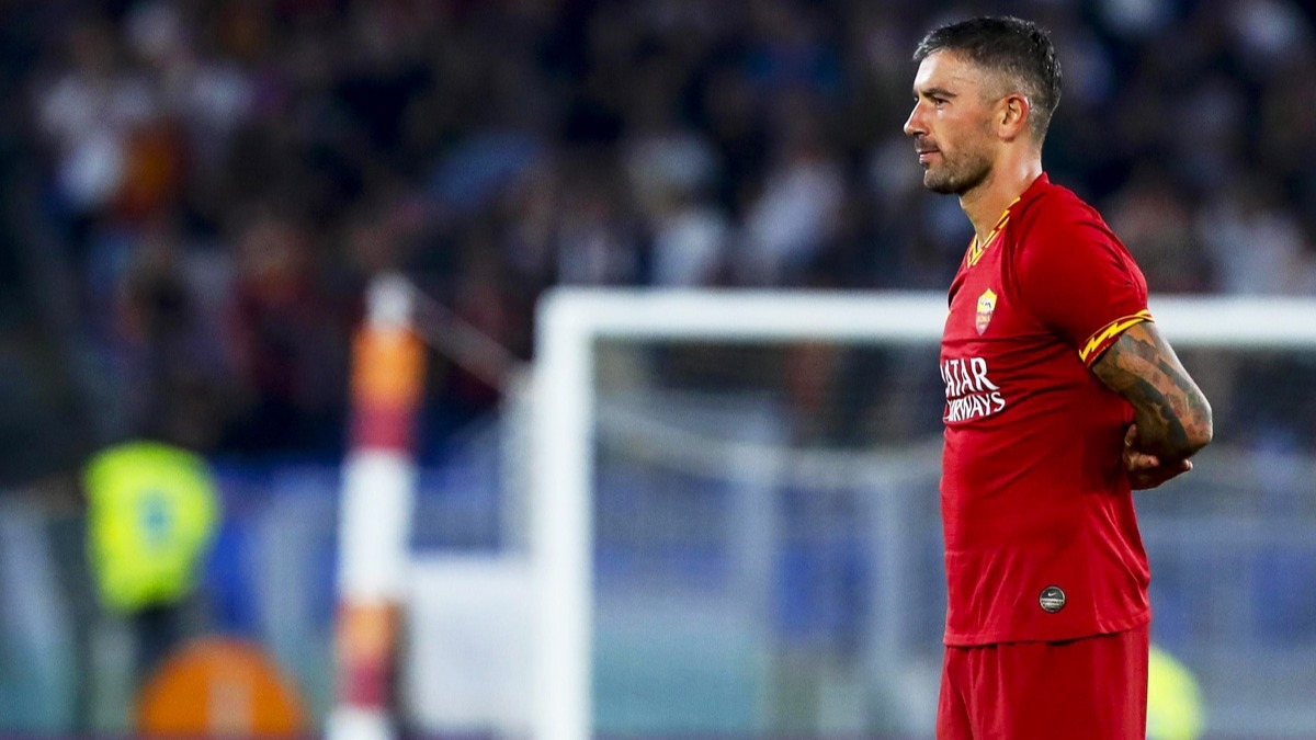 Serie A ekibi Roma, Aleksandar Kolarov'un szlemesinin 1 yl uzatldn duyurdu