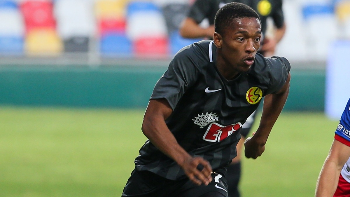 Eskiehirspor Bakan Mustafa Akgren: Jesse Sekidika iin bir kulple ok ciddi rakama anlatk