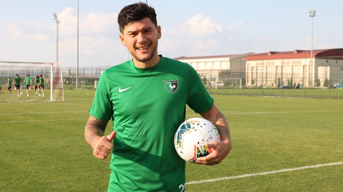 Yukatel Denizlispor'da Cristian Sapunaru takmdan ayrld