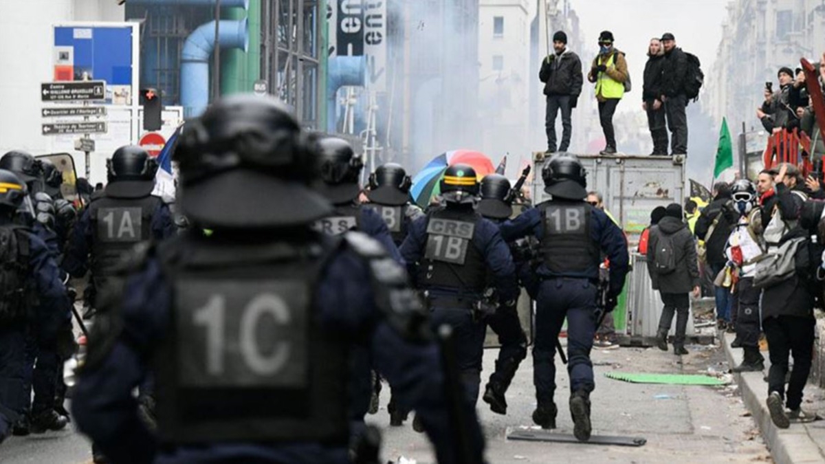 Fransa'da polisin gstericilere yakn mesafeden plastik mermi kullanmasyla ilgili soruturma 