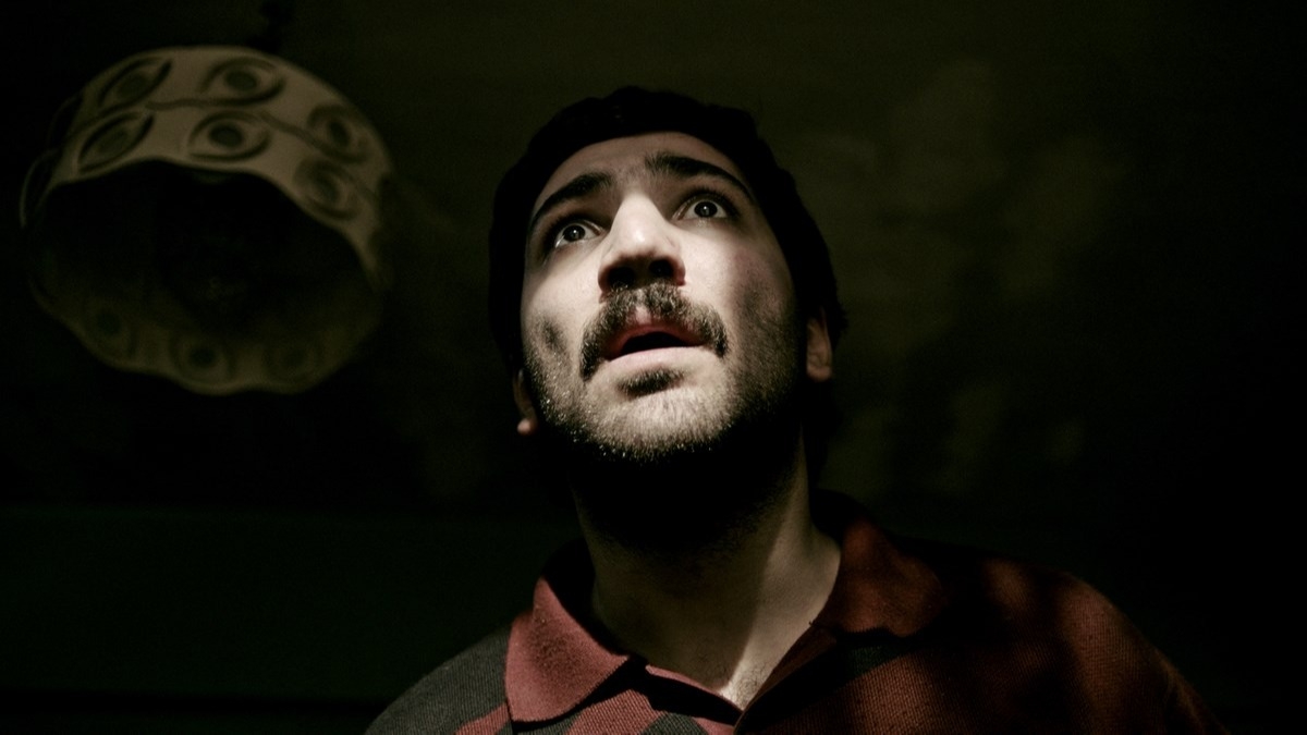Abluka oyuncu kadrosunda kimler var? Abluka filmi konusu nedir? 