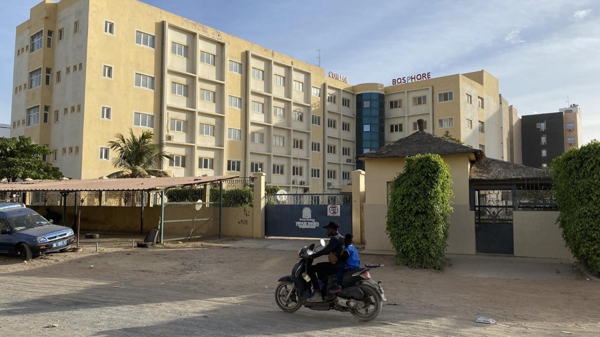 FET'den Senegal'de kapatlan okullarnn Trkiye Maarif Vakfna devrini nleme manevras