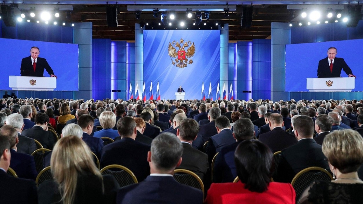 Putin'in Federal Meclise hitab, hkmete istifa getirdi