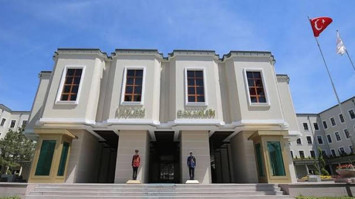 ileri Bakanl: Almanya uyruklu 4 terrist sava snr d edildi