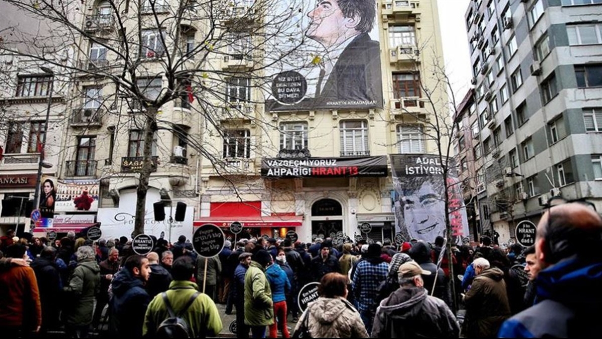Hrant Dink Agos gazetesi nnde anld